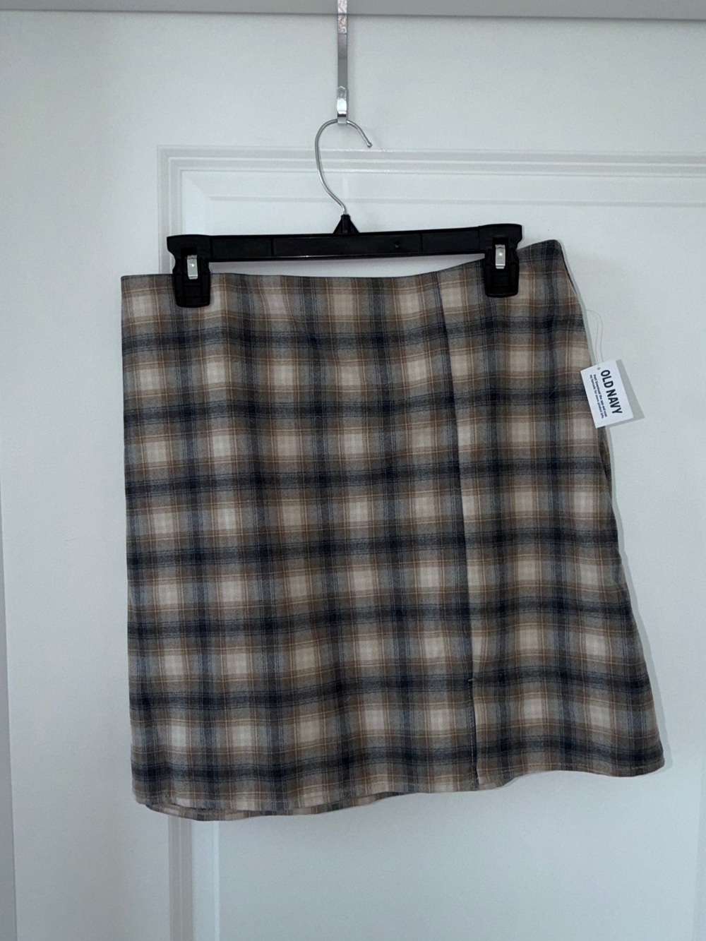 Old Navy NWT Plaid Pencil Mini Skirt in Beige, Navy and Gray Size XL